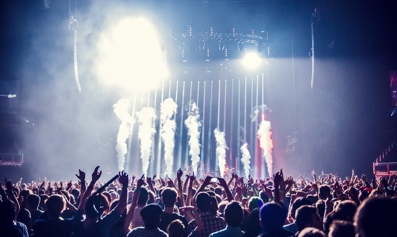 Easy ways to dress more sustainably at a festival