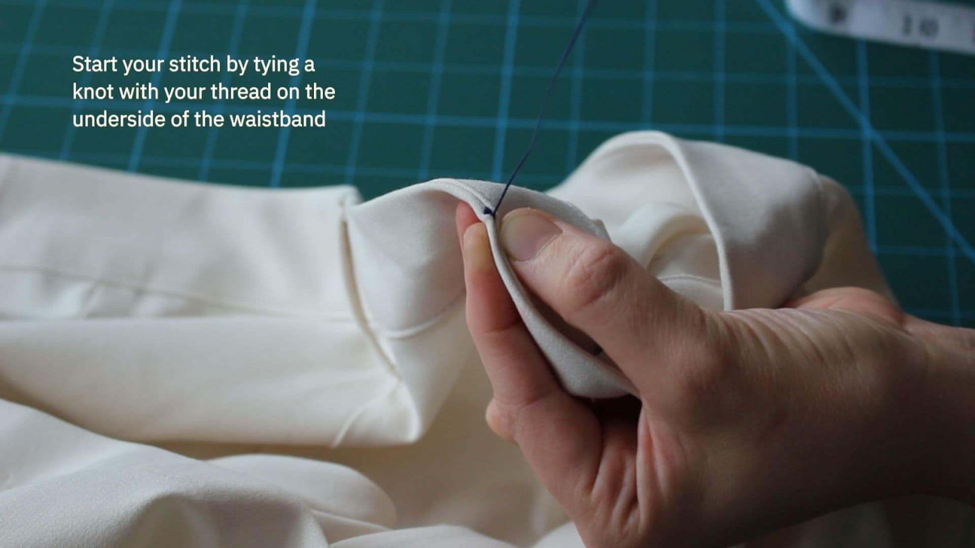 how-to-tighten-trousers5.jpg