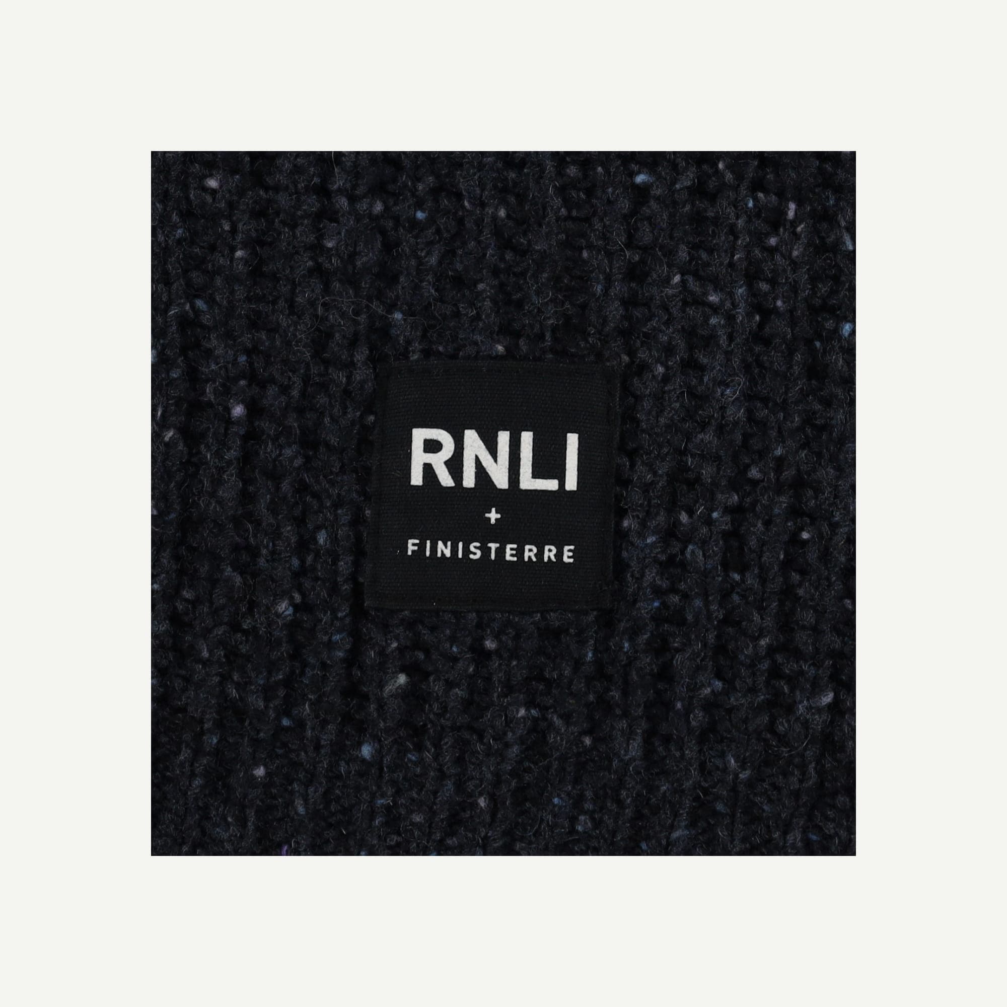 R-0J1RXN115Q-R07.jpg