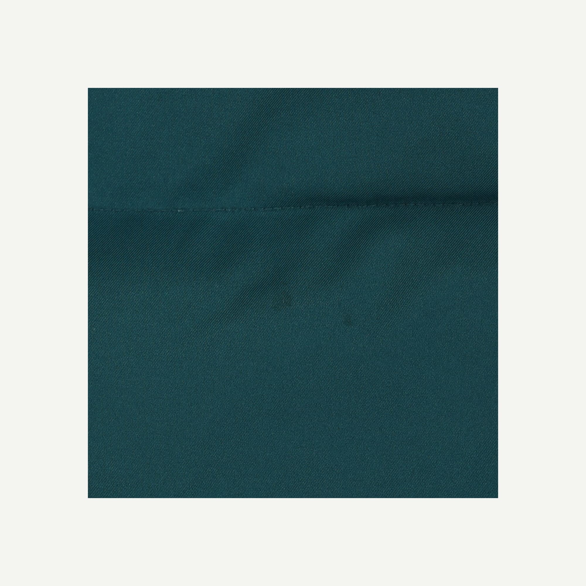 R-0M6Y3MN697-R07.jpg