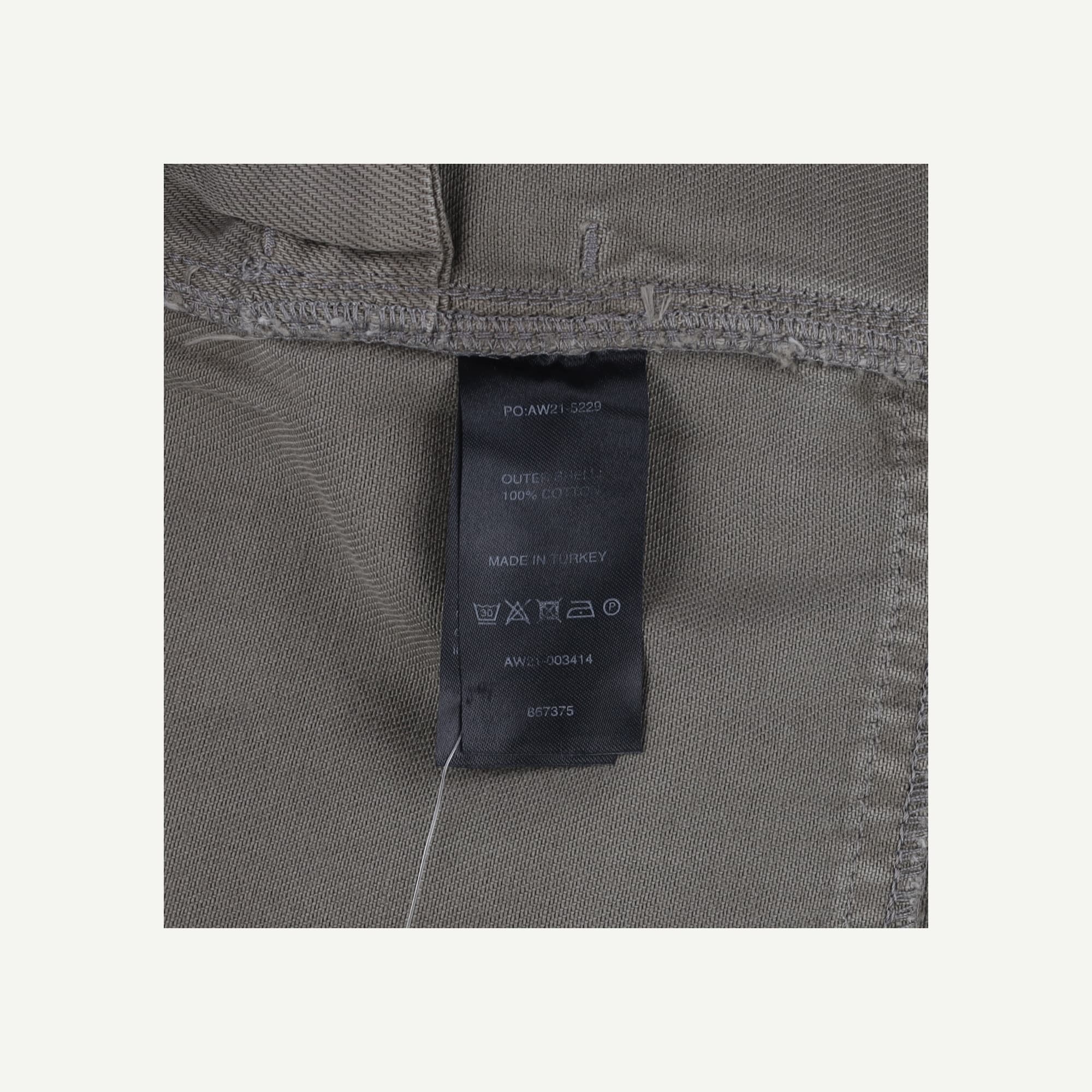 R-533X4NNJN0-R04.jpg