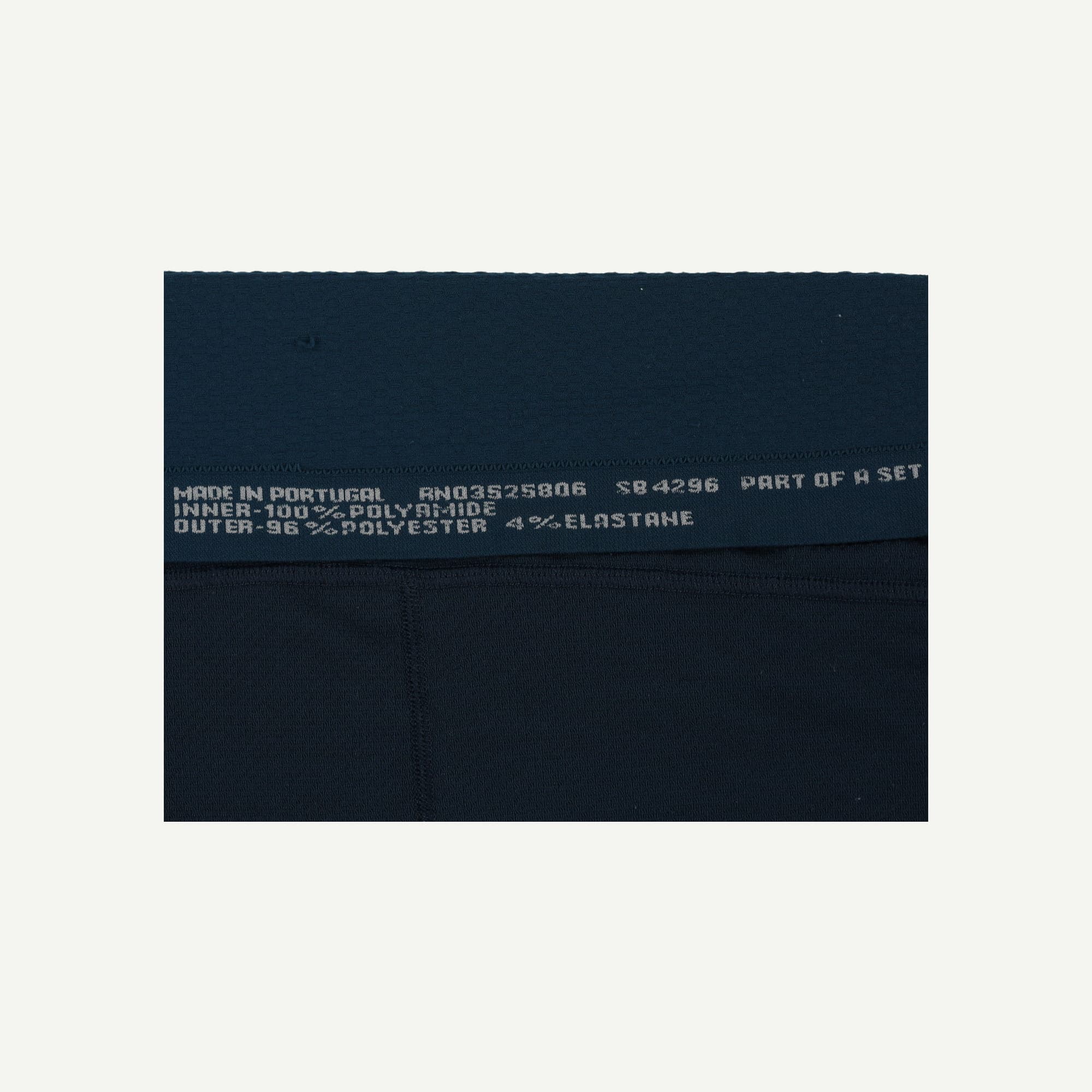 R-5RRQL5M814-R04.jpg