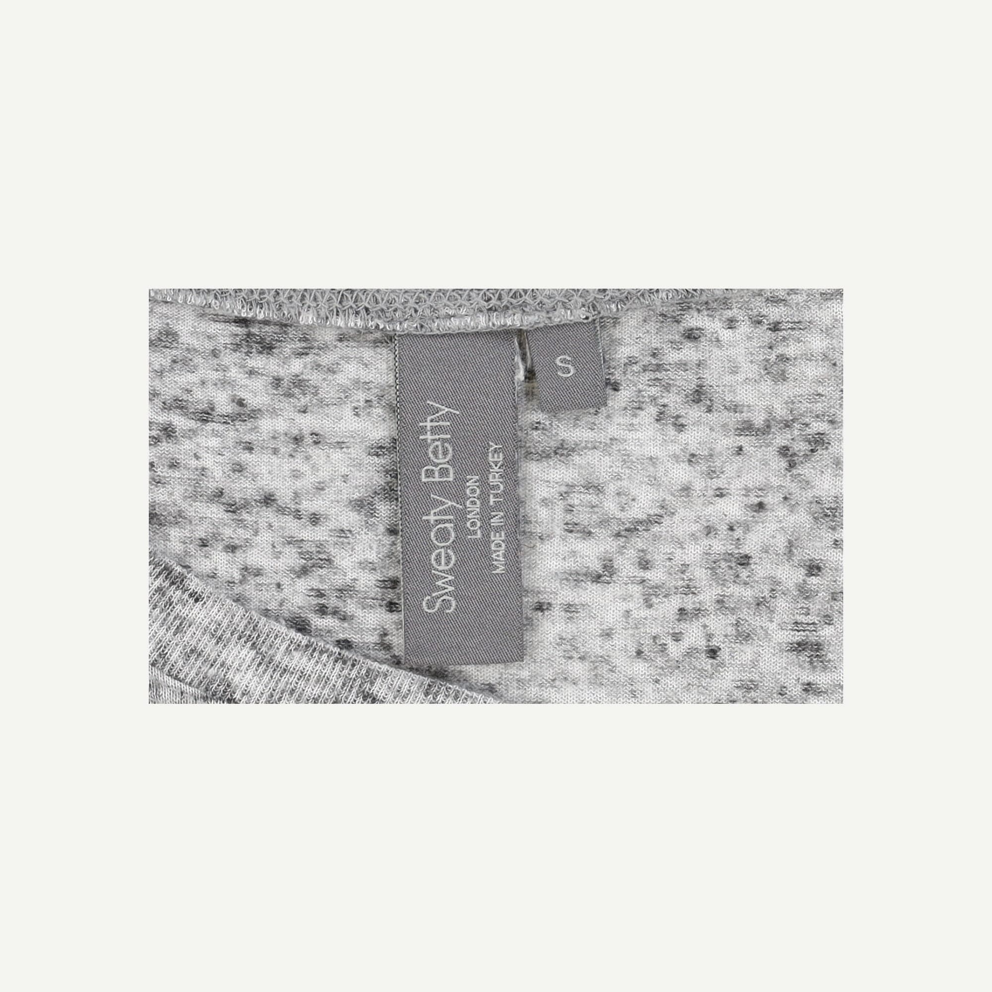 R-OXNJ6J1LKJ-R012_9DcdPar.jpg