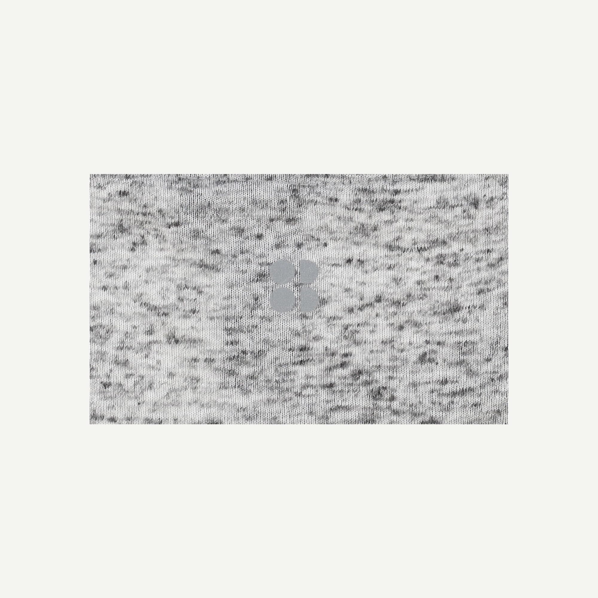 R-OXNJ6J1LKJ-R013_XmrDujB.jpg